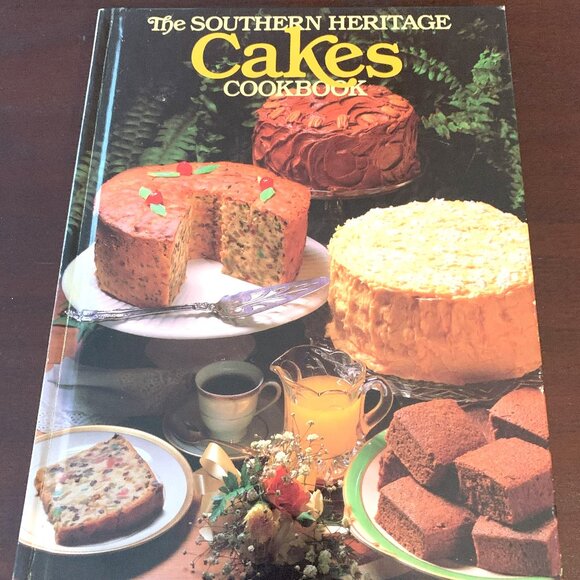 Vintage Cookbook 'Cakes' from The Southern Heritage Cookbook Series - Picture 1 of 1